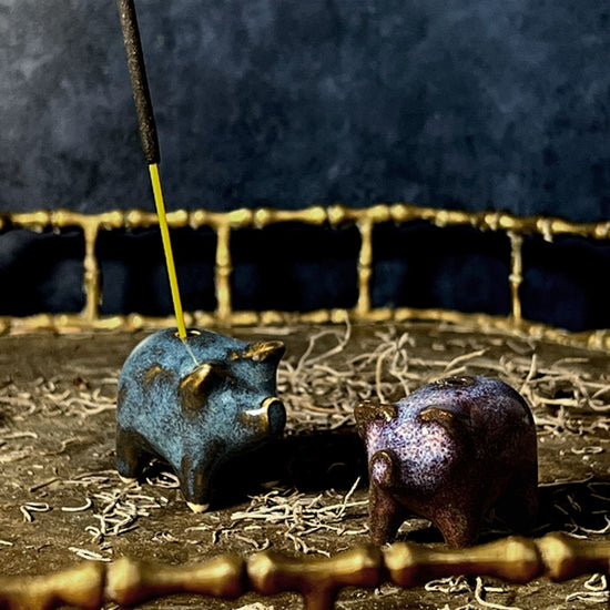 Pinch Pig Incense Holders
