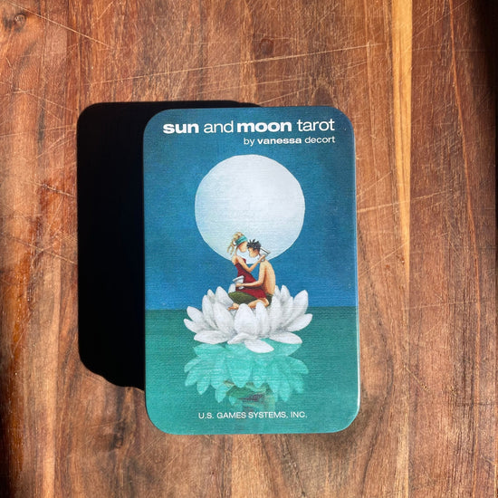 Tarot Deck: The Sun & Moon Tarot