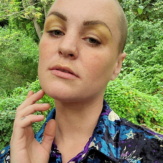 Model wearing Freyja lip and cheek tint on her eyes and lips